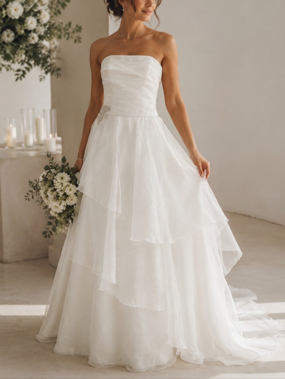 David's Bridal Soft White Tiered Organza Strapless Ball Gown Wedding Dress sz 4